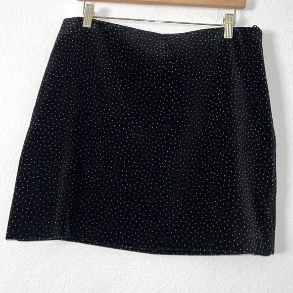 New Theory A Line Mini Black/White Dot Velvet Skirt Size 10 & 8 - Picture 6 of 8